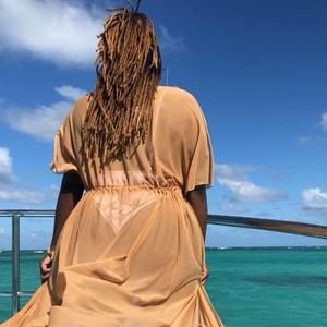 Meet your Posher, Love